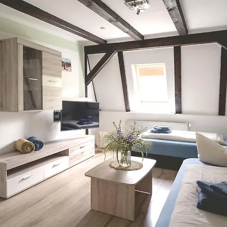Am Schlosspark Apartment *