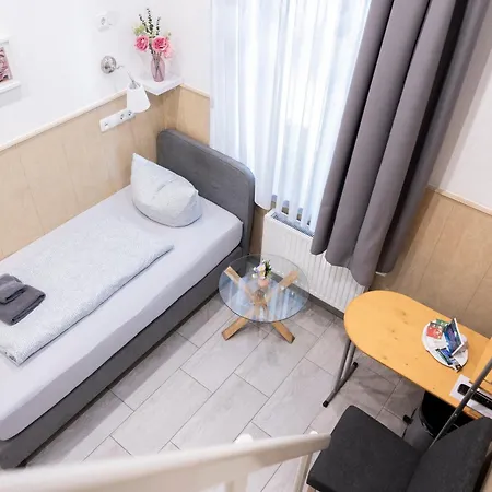 Am Schlosspark Apartament Senftenberg