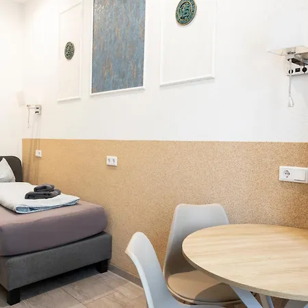 Am Schlosspark Apartament *