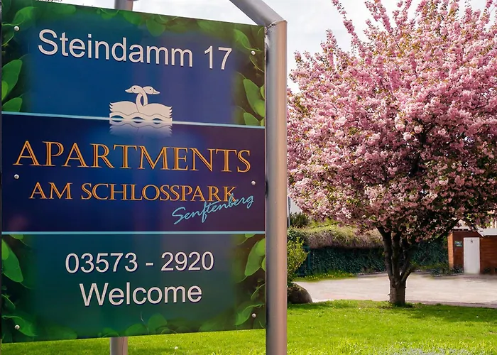 Am Schlosspark Apartment *