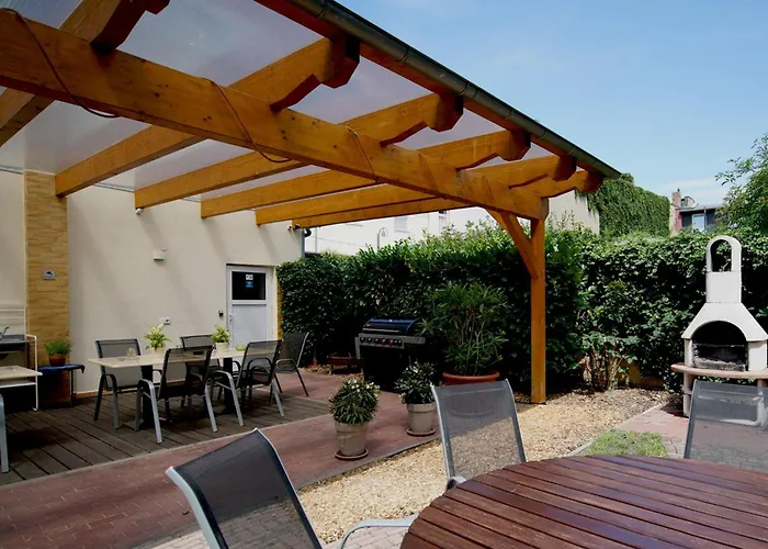 Am Schlosspark Apartment *